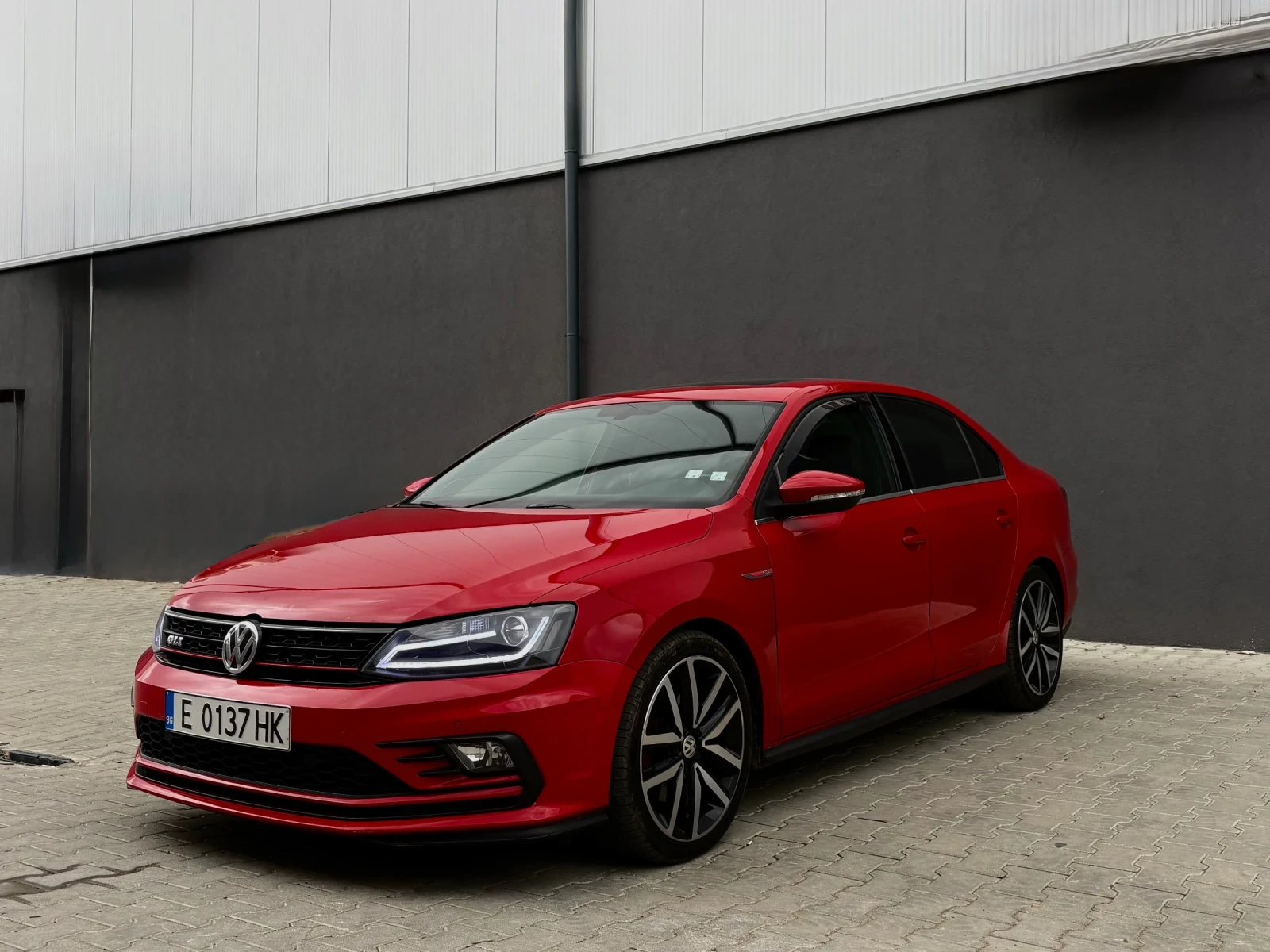 VW Golf Jetta GTI 2.0 211�.� ���+ �������* + ������� | Mobile.bg � ����������� 3