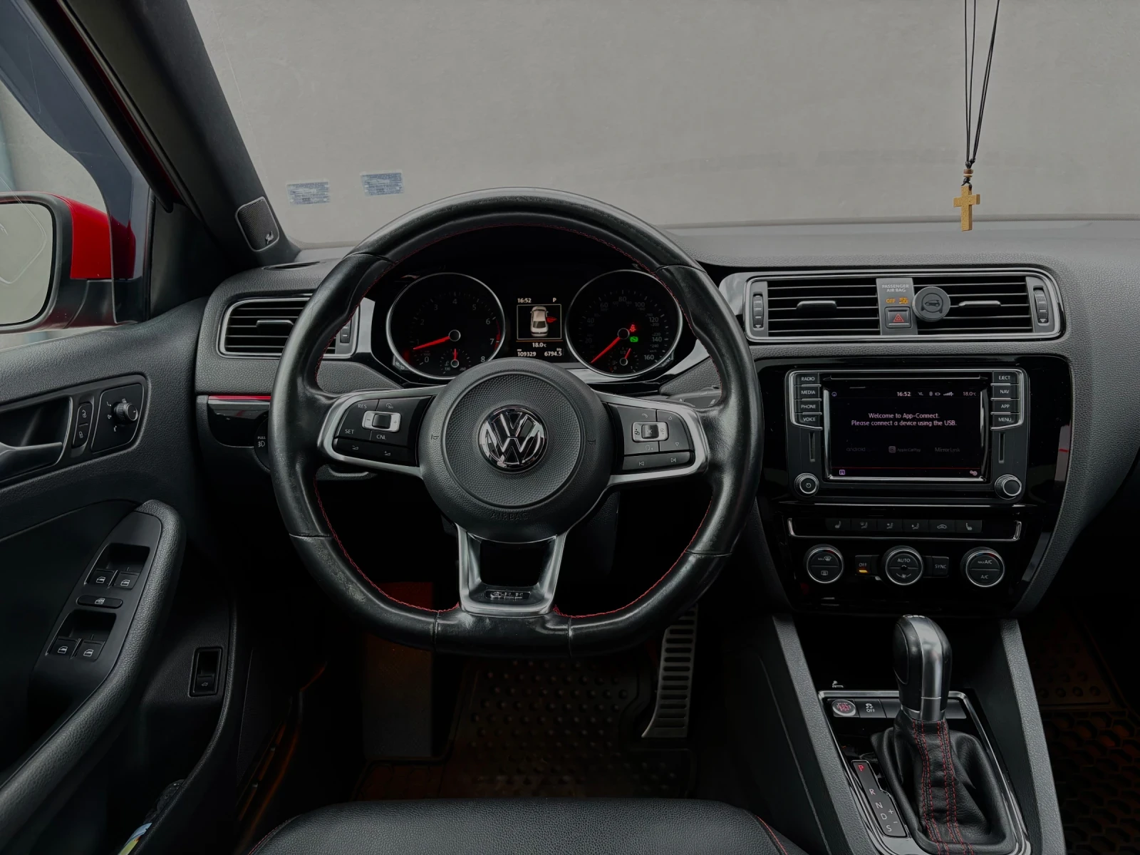 VW Golf Jetta GTI 2.0 211�.� ���+ �������* + ������� | Mobile.bg � ����������� 10