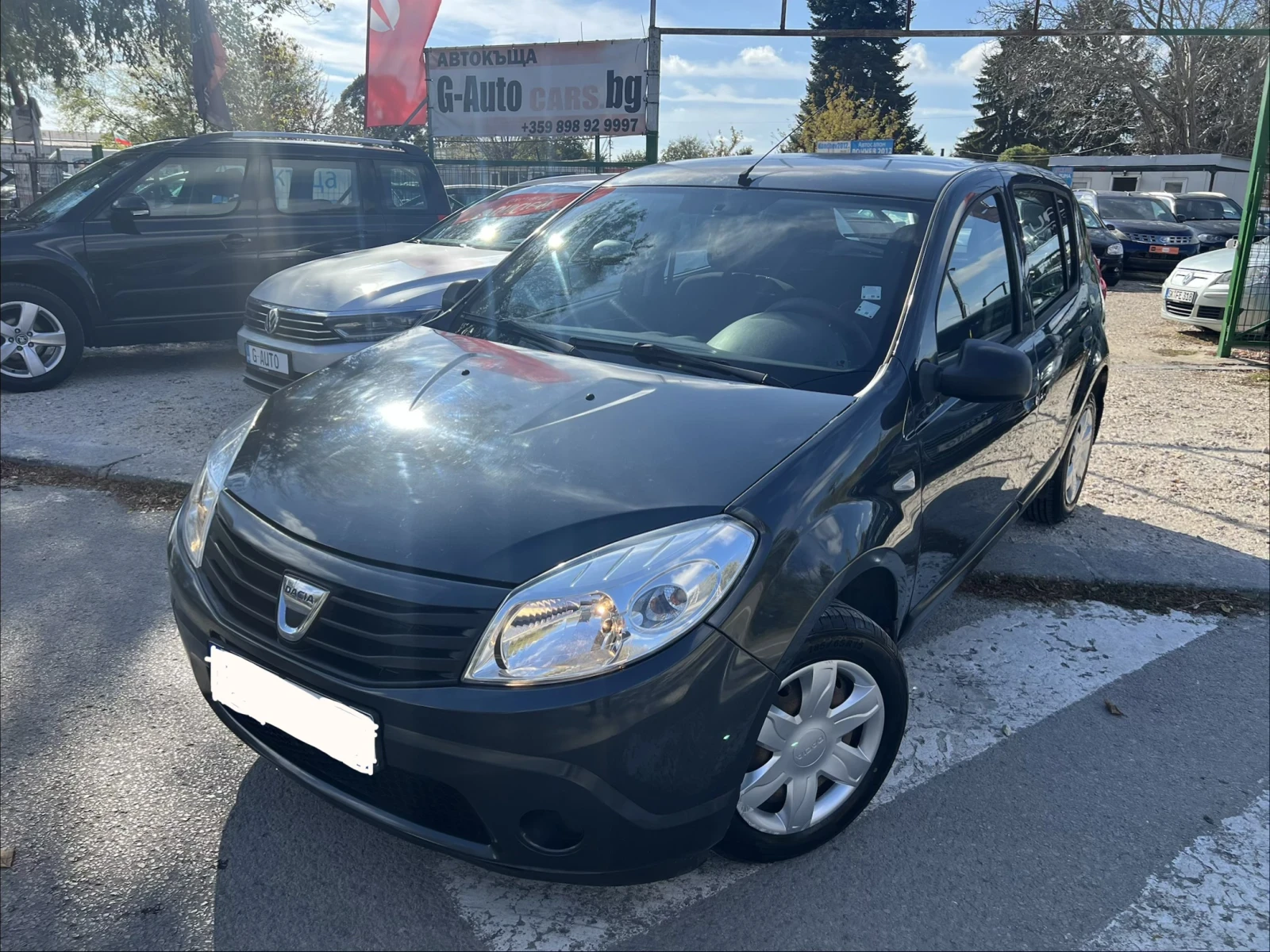 Dacia Sandero 1.2i Бензин Клима, снимка 4 - Автомобили и джипове - 56648021