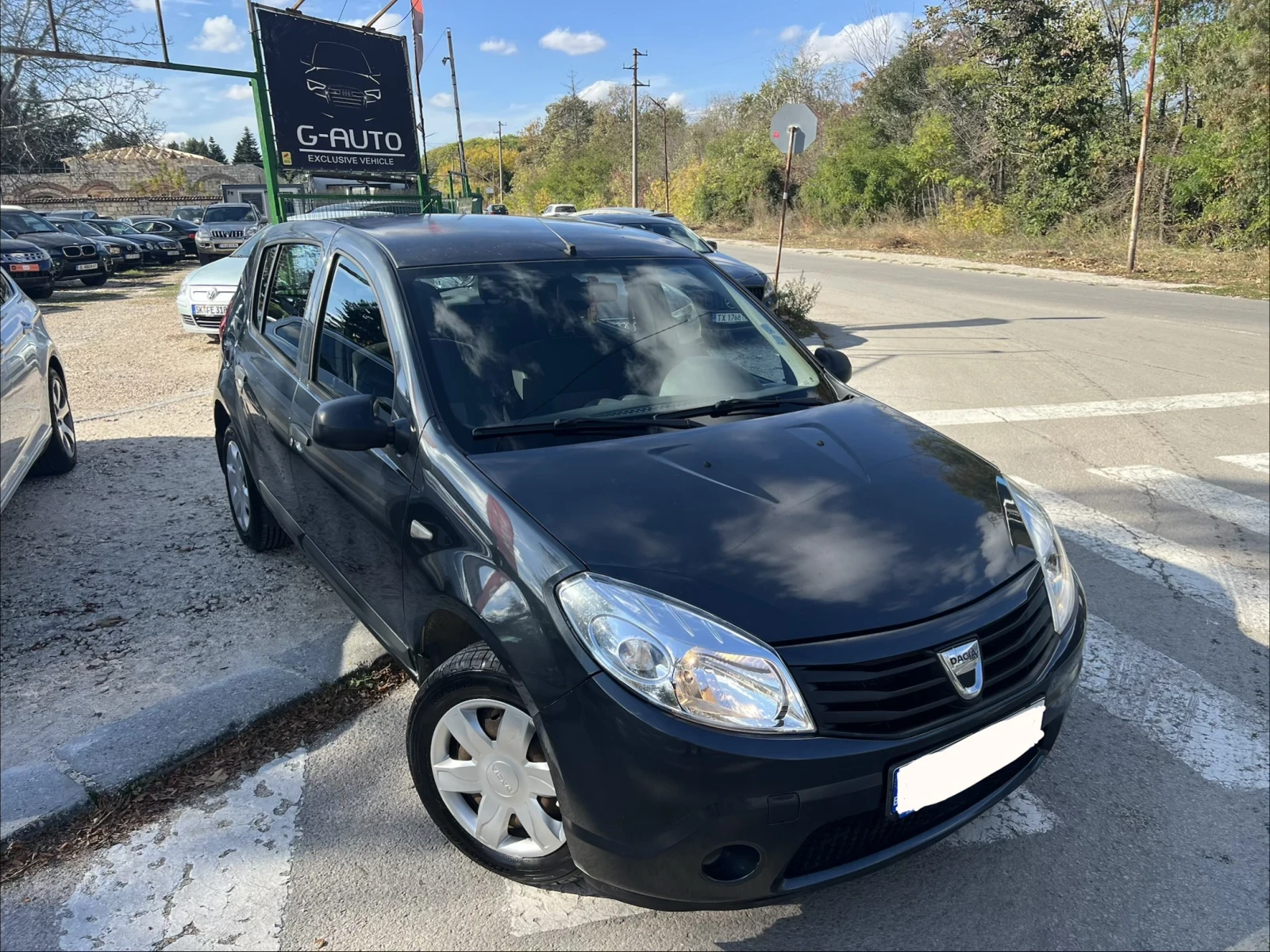 Dacia Sandero 1.2i Бензин Клима, снимка 3 - Автомобили и джипове - 56648021