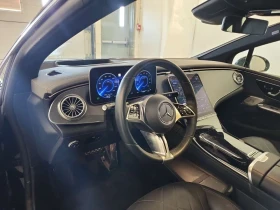 Mercedes-Benz EQE  500 * BURMESTER* 360* ОБДУХВАНЕ* HEADUP* CARFAX *, снимка 10