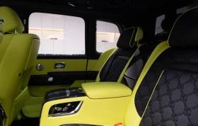 Обява за продажба на Rolls-Royce Cullinan 6.7 V12 BLACK BADGE ~1 439 998 лв. - изображение 11