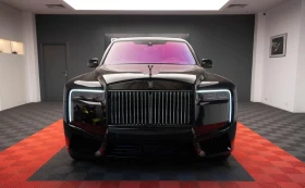 Обява за продажба на Rolls-Royce Cullinan 6.7 V12 BLACK BADGE ~1 439 998 лв. - изображение 4