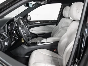 Mercedes-Benz GL 550 AMG ПАКЕТ* ОБДУХВАНЕ* 360 КАМЕРИ, снимка 10