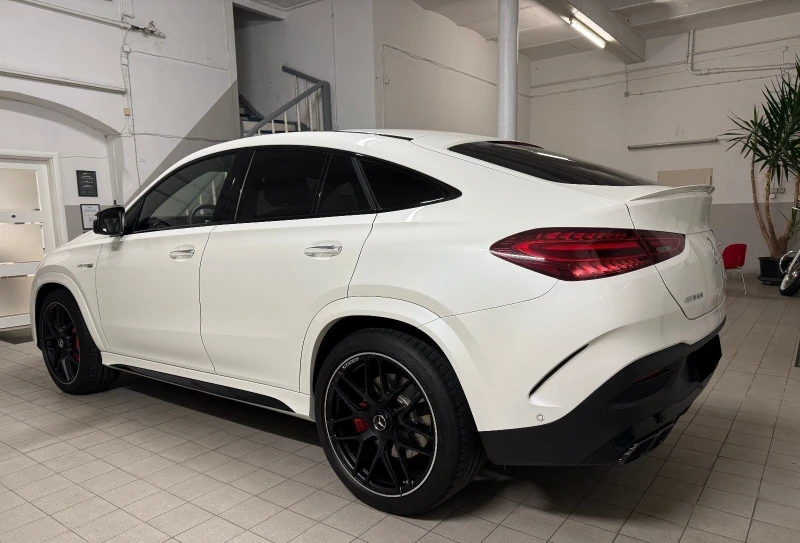 Mercedes-Benz GLE 63 S AMG /4M/COUPE/FACELIFT/CARBON/BURM/HEAD UP/360/PANO/22, снимка 4 - Автомобили и джипове - 49208723