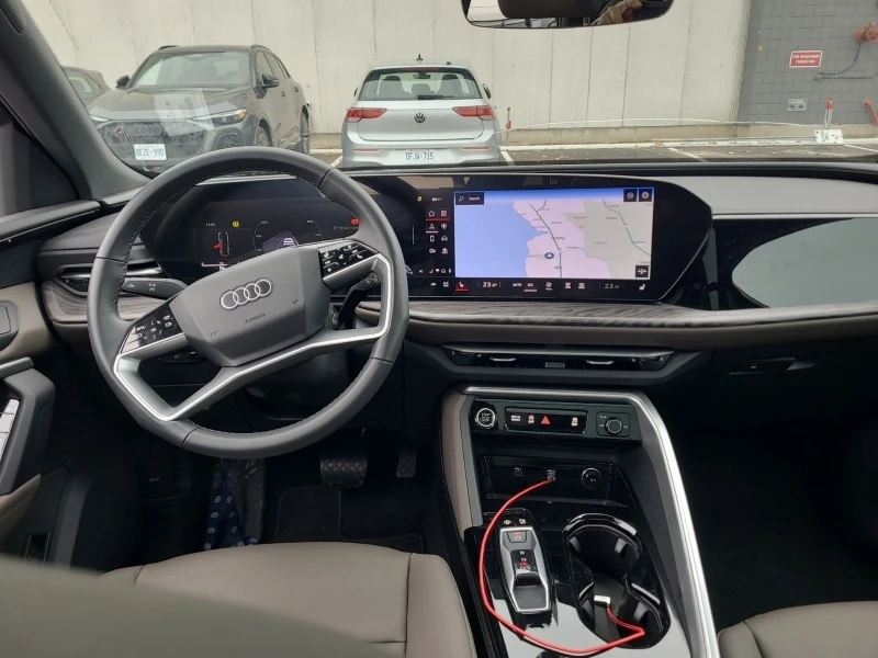 Audi Q5 * PROGRESSIV * CARFAX * БЕЗ ПЪРВОНАЧАЛНА ВНОСКА, снимка 11 - Автомобили и джипове - 52929580