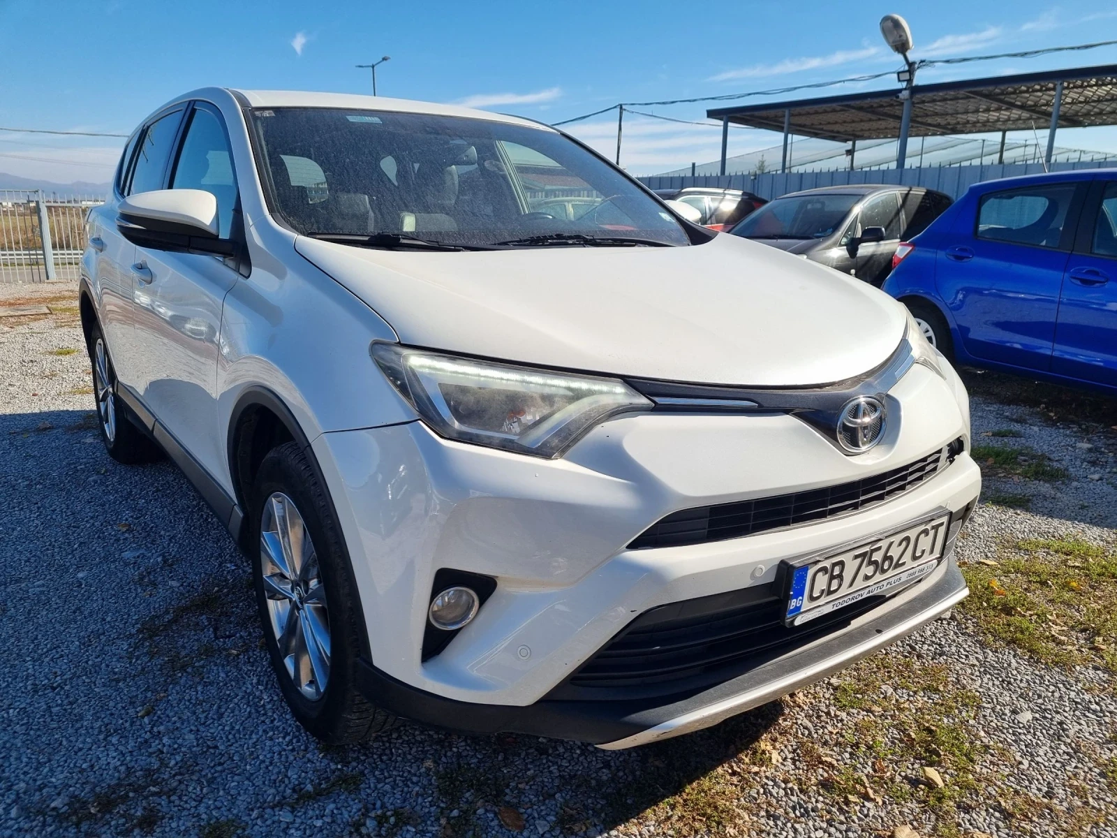 Toyota Rav4 2.0D4D Euro 6* Keyless-Go* Камера* Кожа*  - изображение 3