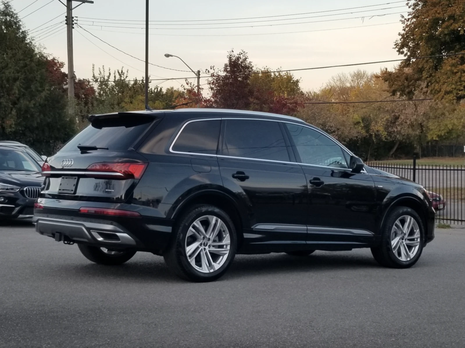 Audi Q7  2021 Audi Q7 - изображение 5