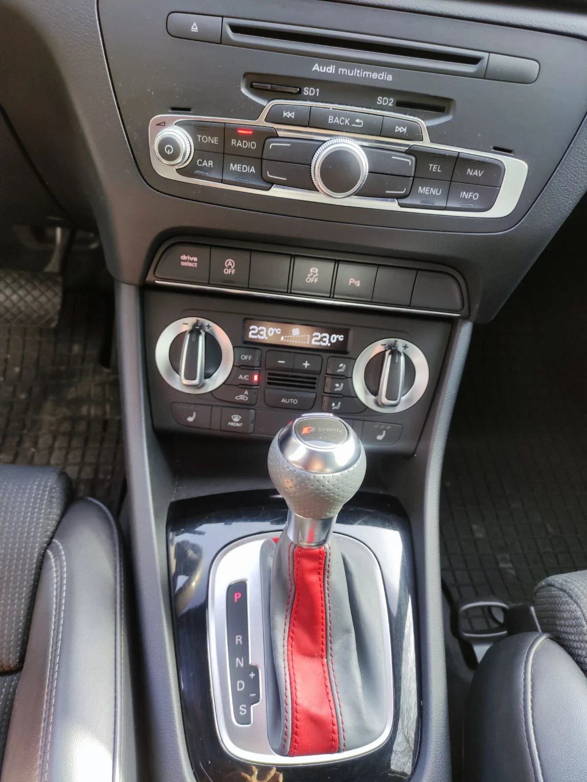 Audi Q3 Sportback 2.0 TDI Quattro S-line S - tronik  - изображение 8