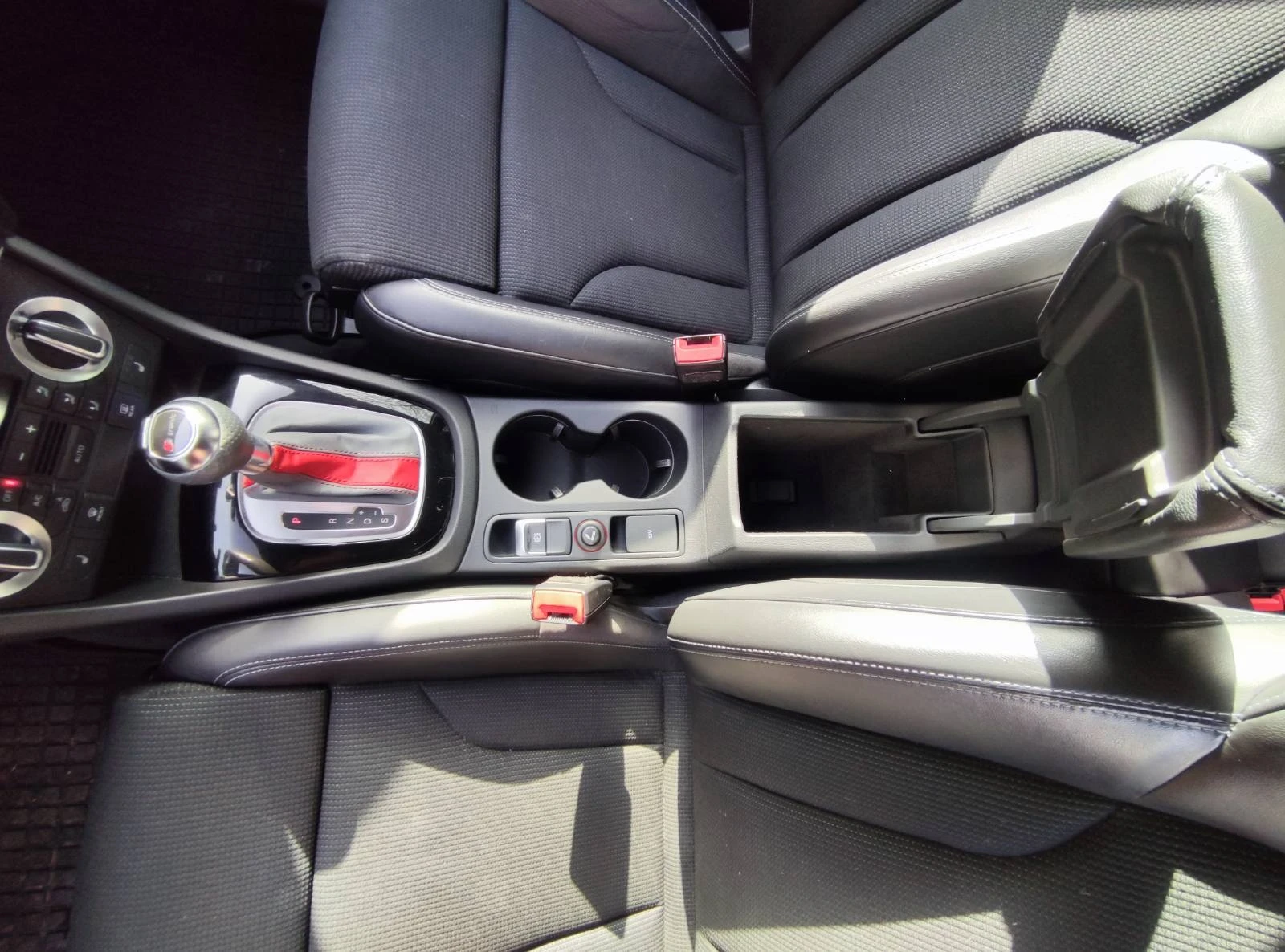 Audi Q3 Sportback 2.0 TDI Quattro S-line S - tronik  - изображение 9