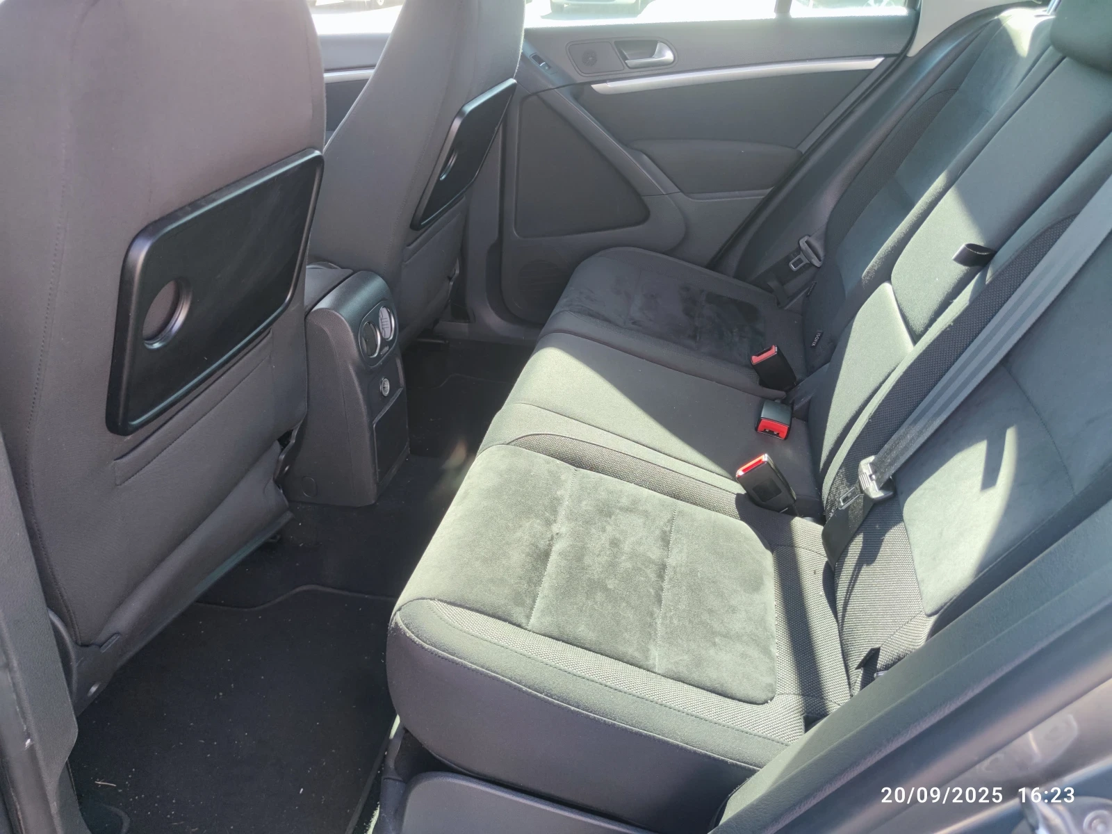 VW Tiguan 2.0TDI AVTOMAT 4* 4 - изображение 10