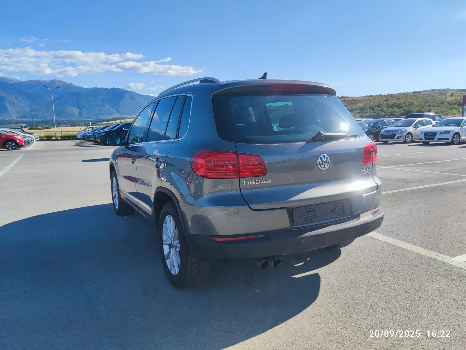 VW Tiguan 2.0TDI AVTOMAT 4* 4 - изображение 3