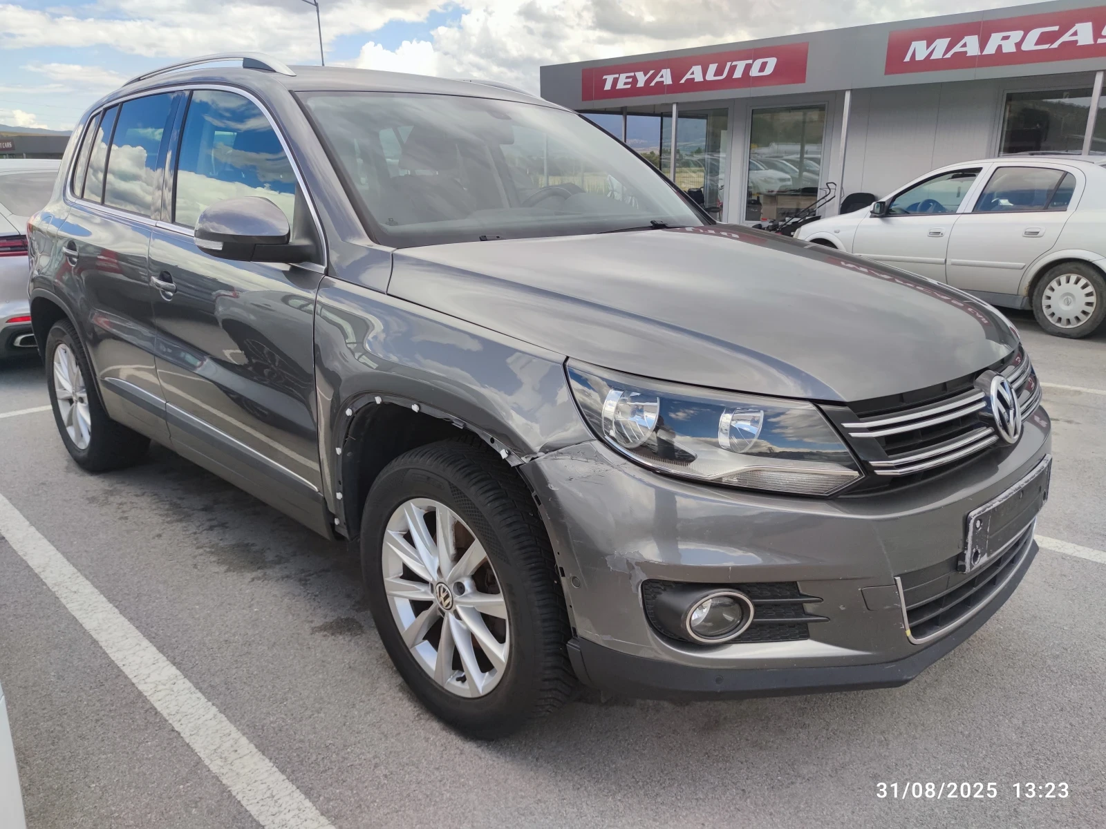 VW Tiguan 2.0TDI AVTOMAT 4* 4 - изображение 3