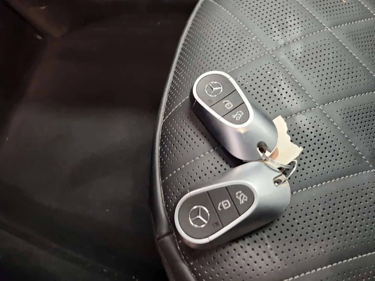 Mercedes-Benz EQE  500 * BURMESTER* 360* ОБДУХВАНЕ* HEADUP* CARFAX * - изображение 8