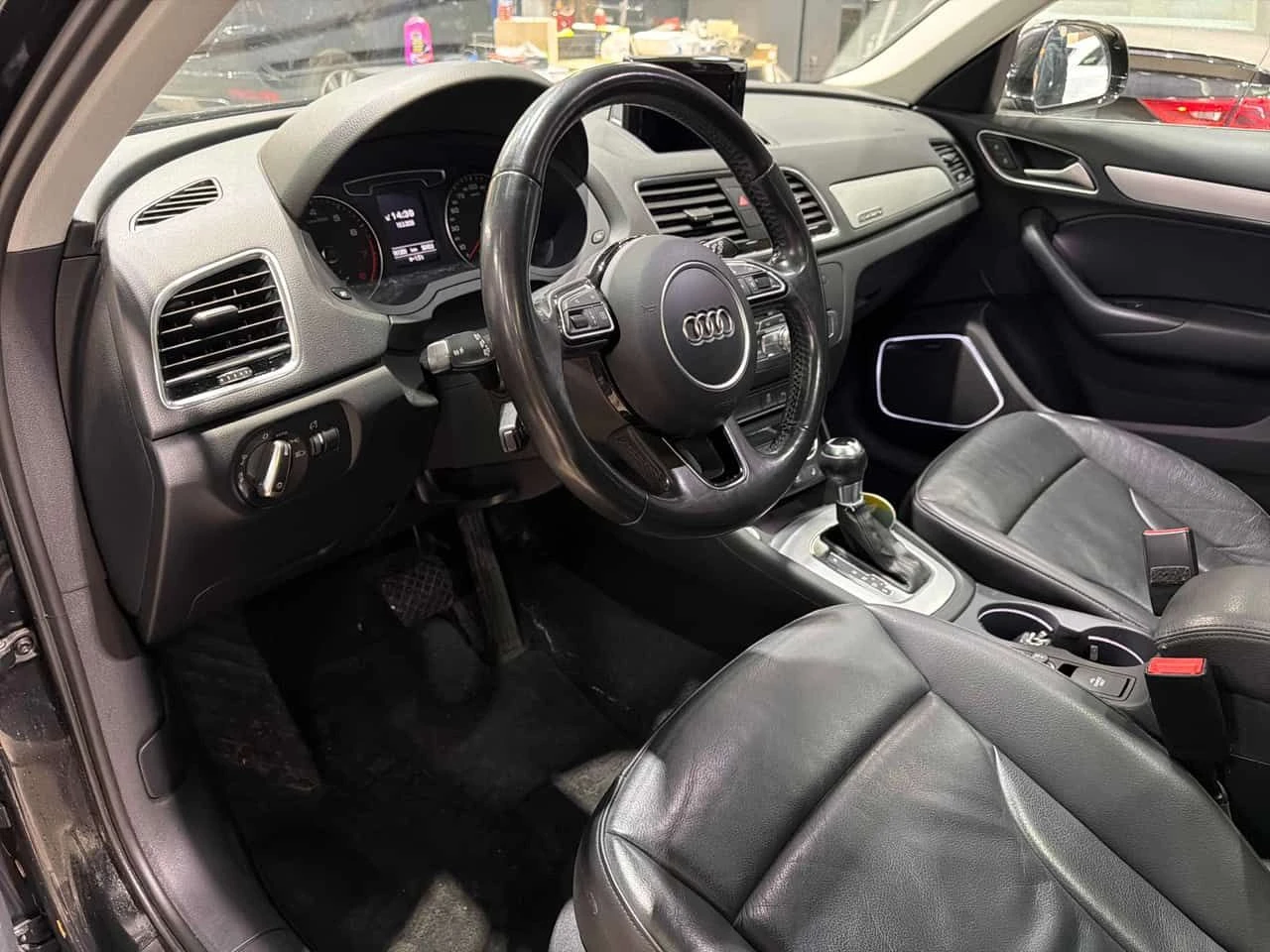 Audi Q3 * Technik * CARFAX * ЦЕНА ДО БГ, снимка 7 - Автомобили и джипове - 54009588