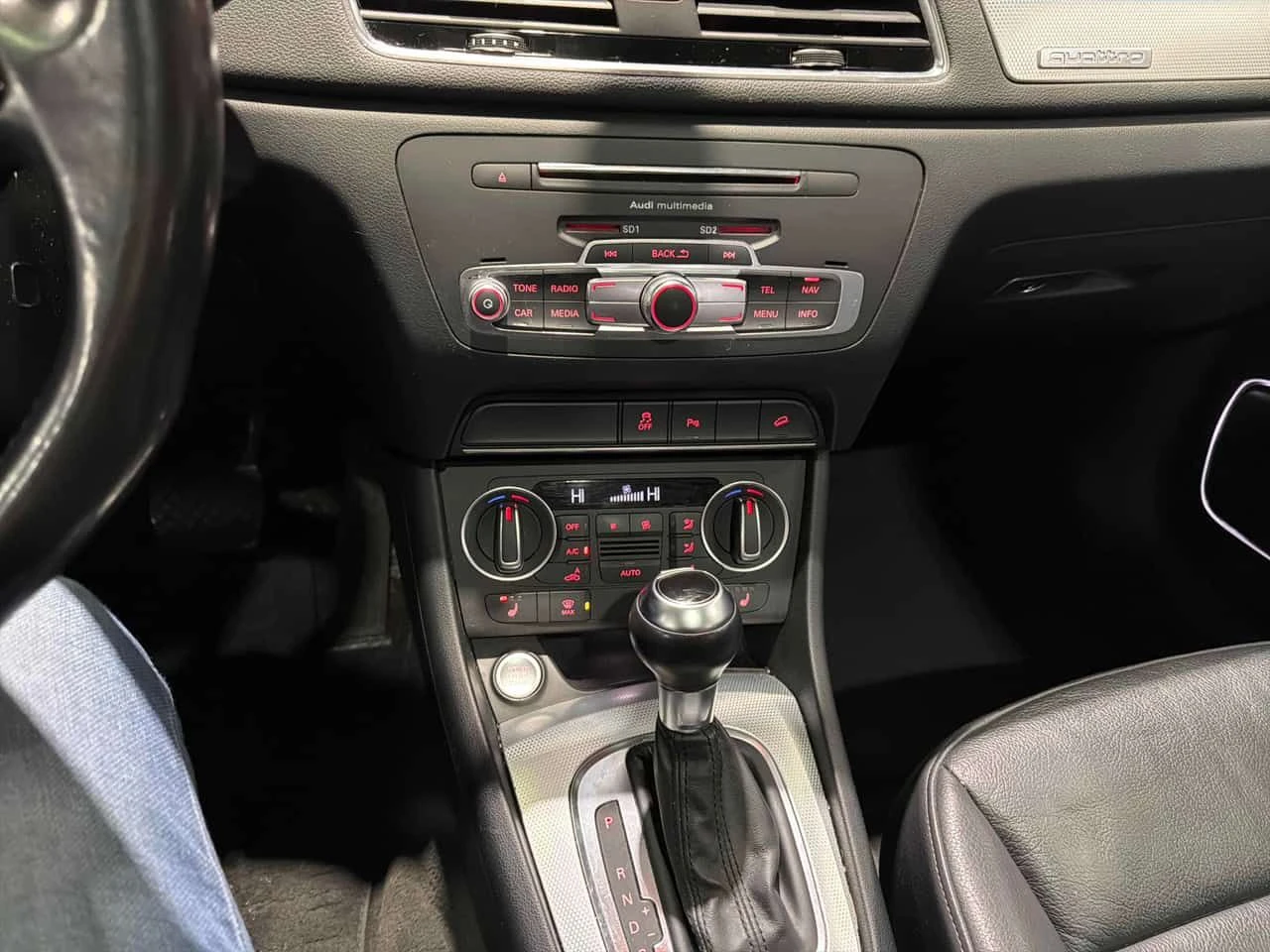 Audi Q3 * Technik * CARFAX * ЦЕНА ДО БГ, снимка 9 - Автомобили и джипове - 54009588