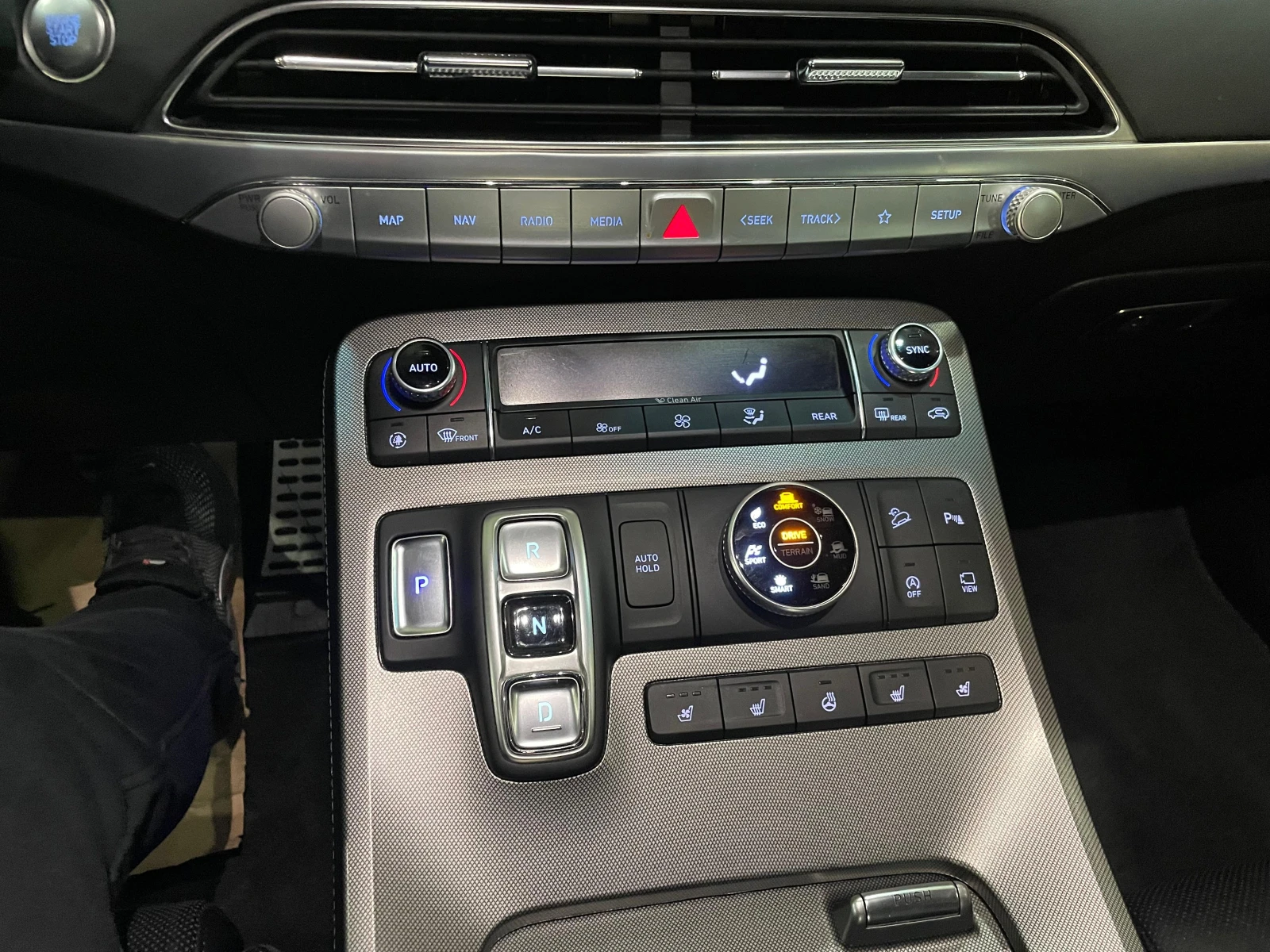 Hyundai Palisade 2.2D ! 4WD ! 6+ 1 ! Calligraphy !, снимка 17 - Автомобили и джипове - 54135420