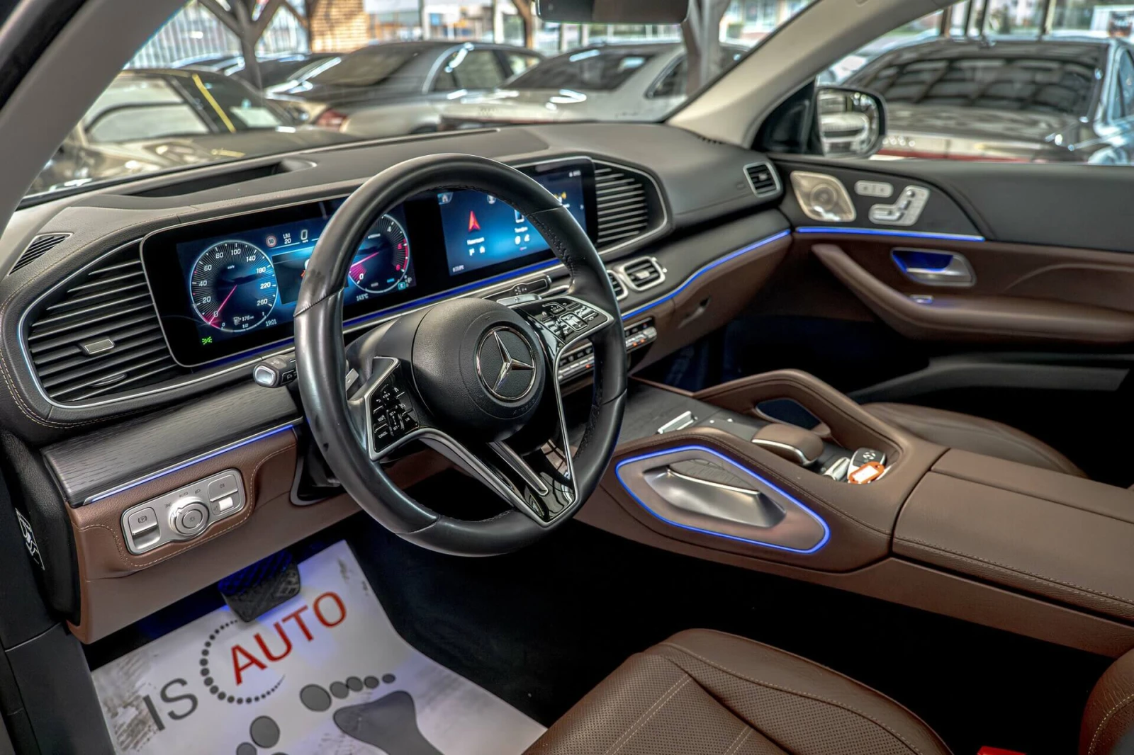 Mercedes-Benz GLE 300 AMG/Coupe/Burmester/Панорама/HuD/Камера 360/Обдухв, снимка 7 - Автомобили и джипове - 54184856