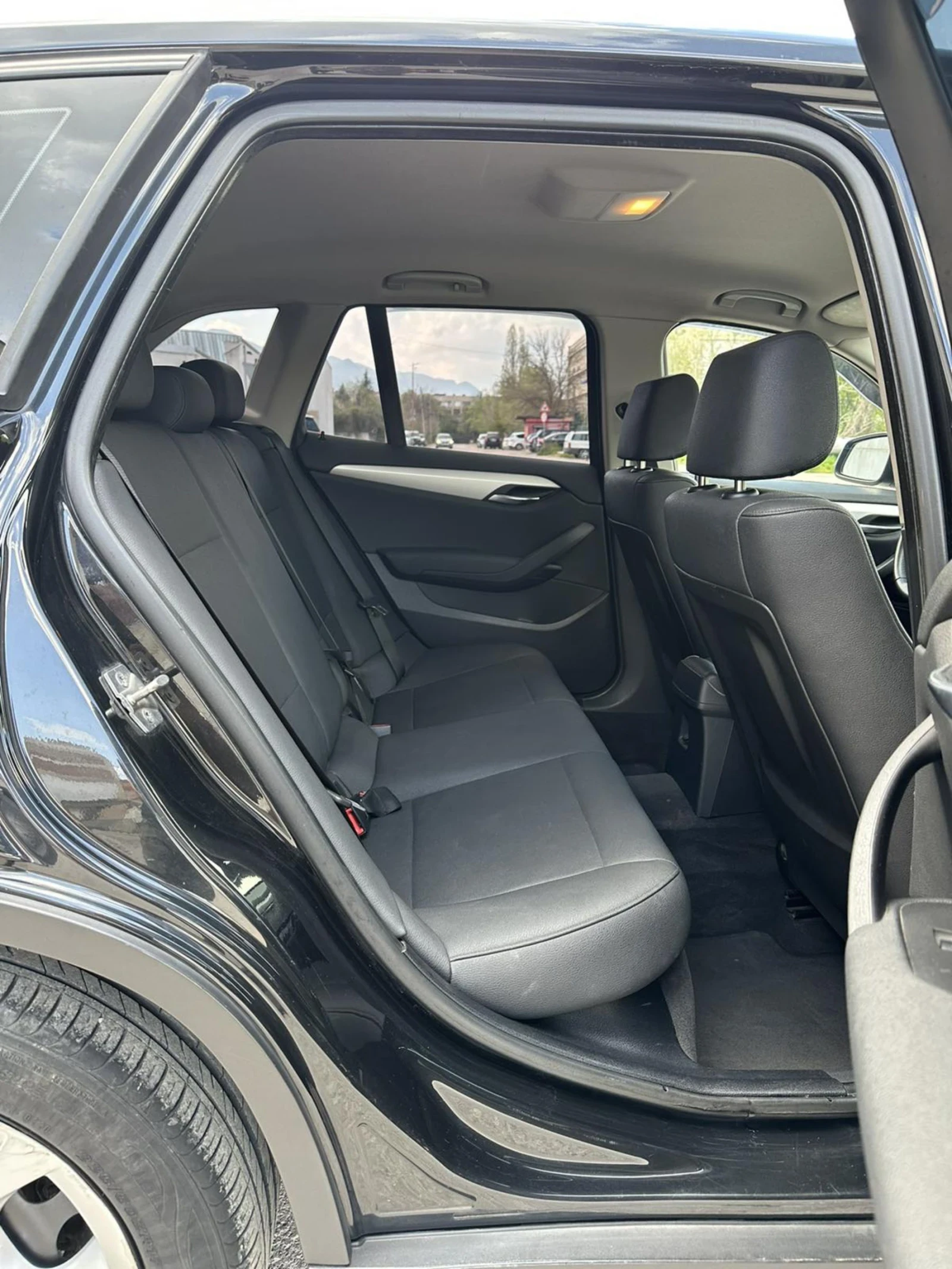 BMW X1 Xdrave 2.0 , снимка 11 - Автомобили и джипове - 54514587