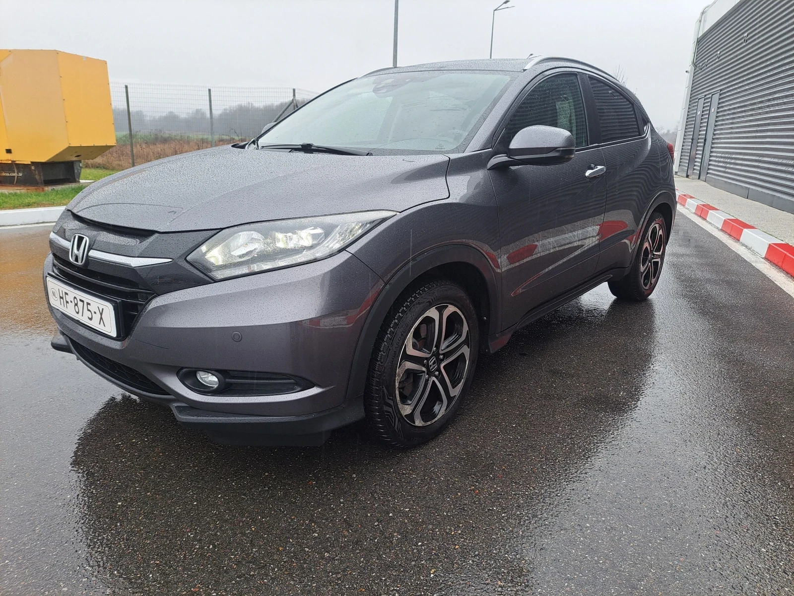 Honda Hr-v 1.5 I  FUL PANORAMA, снимка 3 - Автомобили и джипове - 54753369