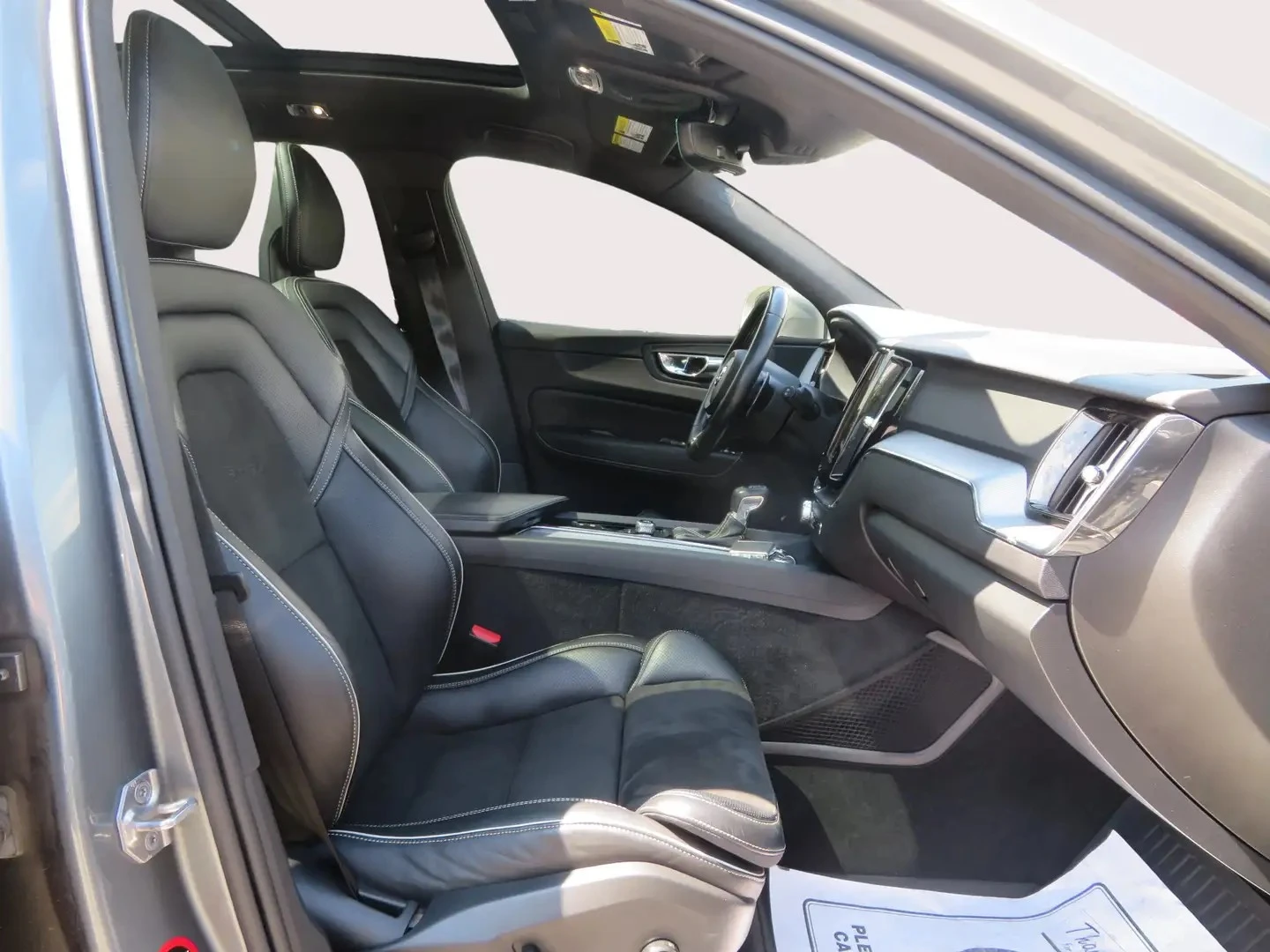 Volvo XC60 T6 R-DESIGN* 360* DISTRONIC* PANO* CARPLAY | Mobile.bg � ����������� 5