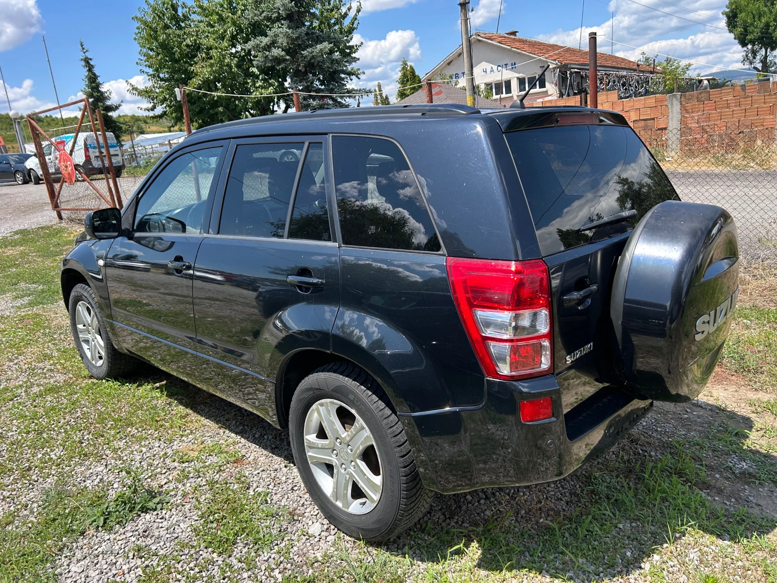 Suzuki Grand vitara 1.9-, снимка 11 - Автомобили и джипове - 55392453