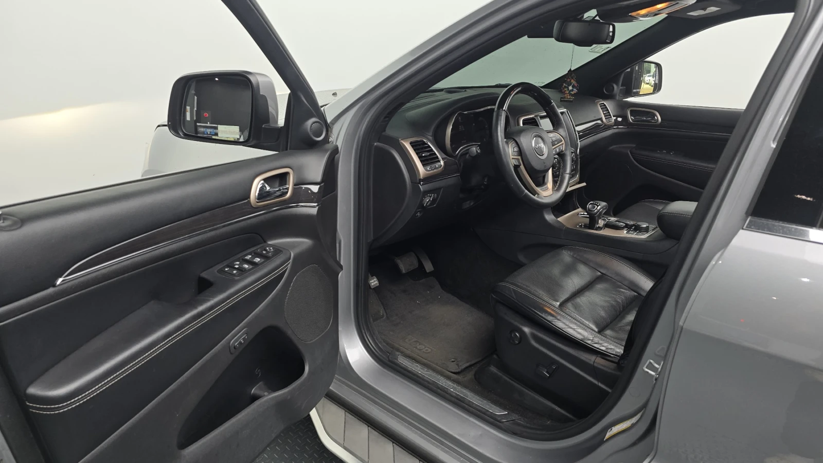 Jeep Cherokee 3.0* BLIND SPOT* ЛЮК* ПОДГРЕВ ВОЛАН* КРАЙНА ЦЕНА, снимка 10 - Автомобили и джипове - 55594794