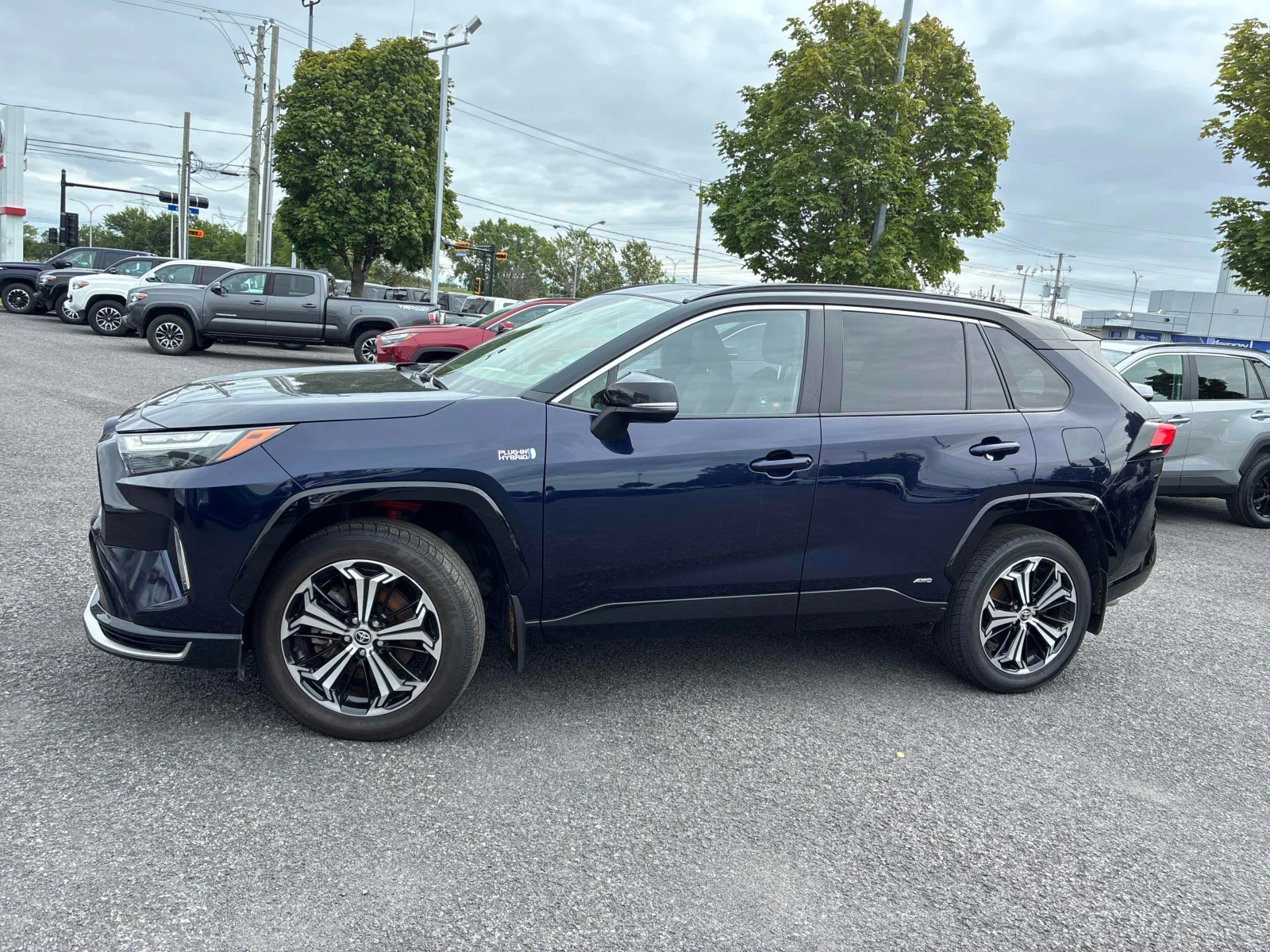Toyota Rav4 * AWD * CARFAX * ОПЦИЯ ЗА ФИНАНСИРАНЕ, снимка 2 - Автомобили и джипове - 55983914