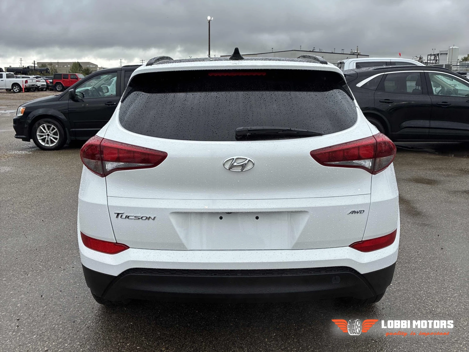 Hyundai Tucson, снимка 4 - Автомобили и джипове - 56033581