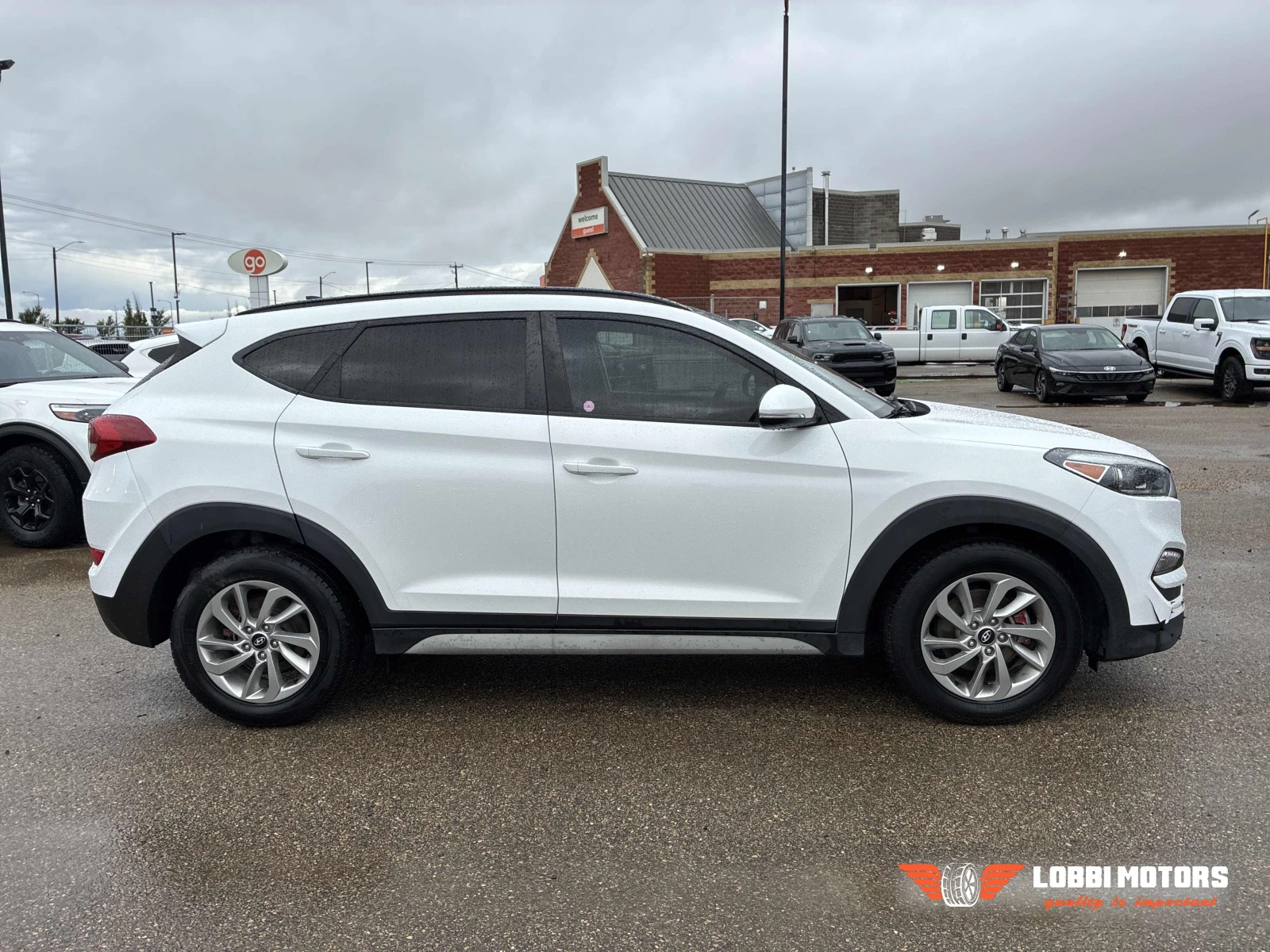 Hyundai Tucson, снимка 3 - Автомобили и джипове - 56033581