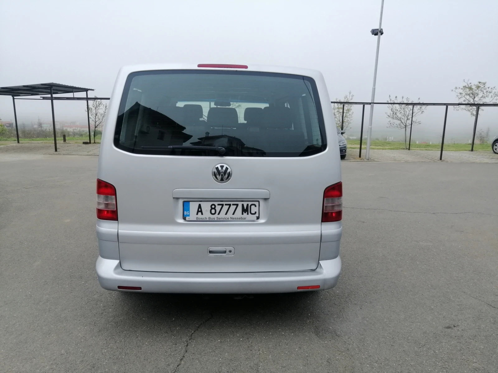 VW Multivan 2.5TDI , снимка 4 - Бусове и автобуси - 53900737