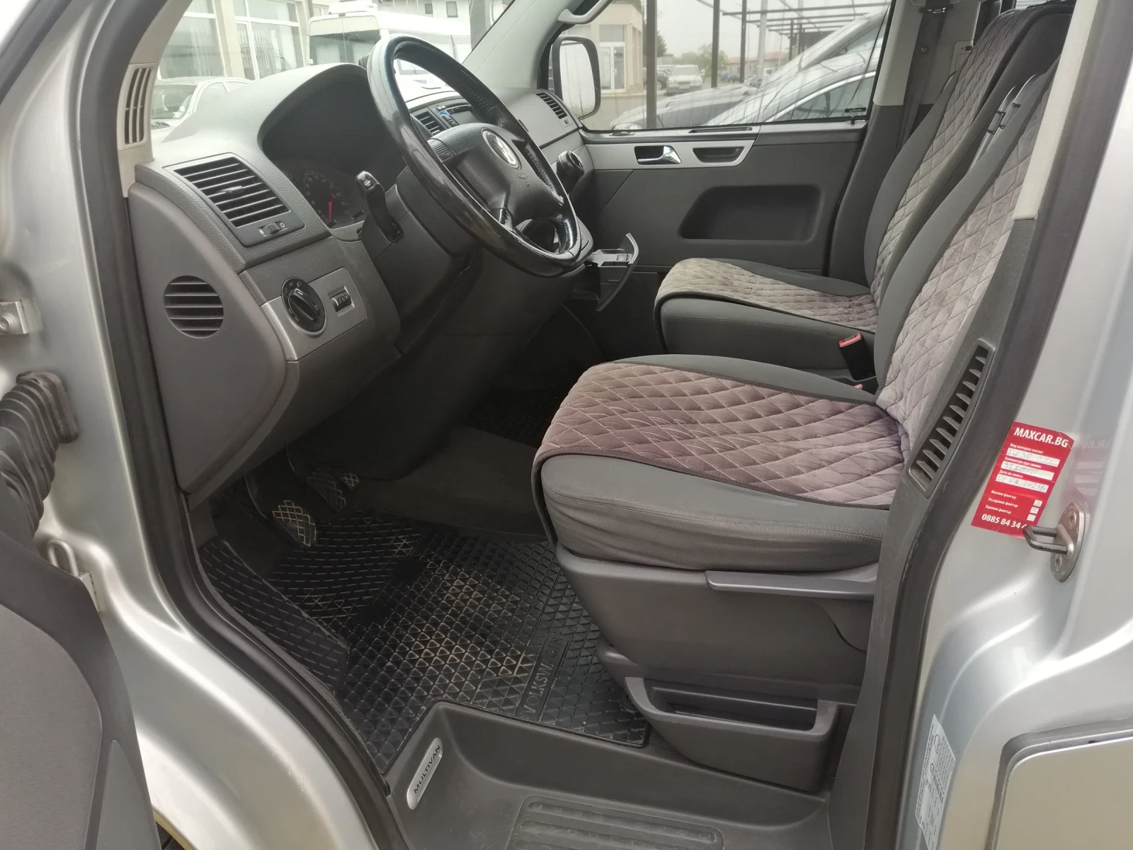 VW Multivan 2.5TDI , снимка 5 - Бусове и автобуси - 53900737