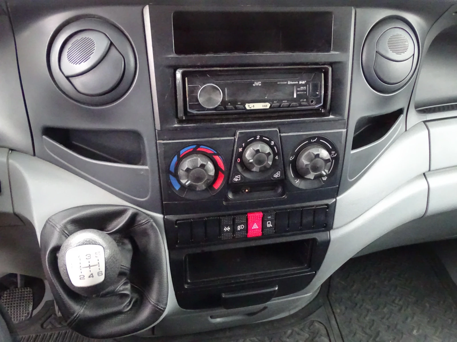 Iveco 35c15 3.0HPI  ���. * �* 7-����� | Mobile.bg � ����������� 9