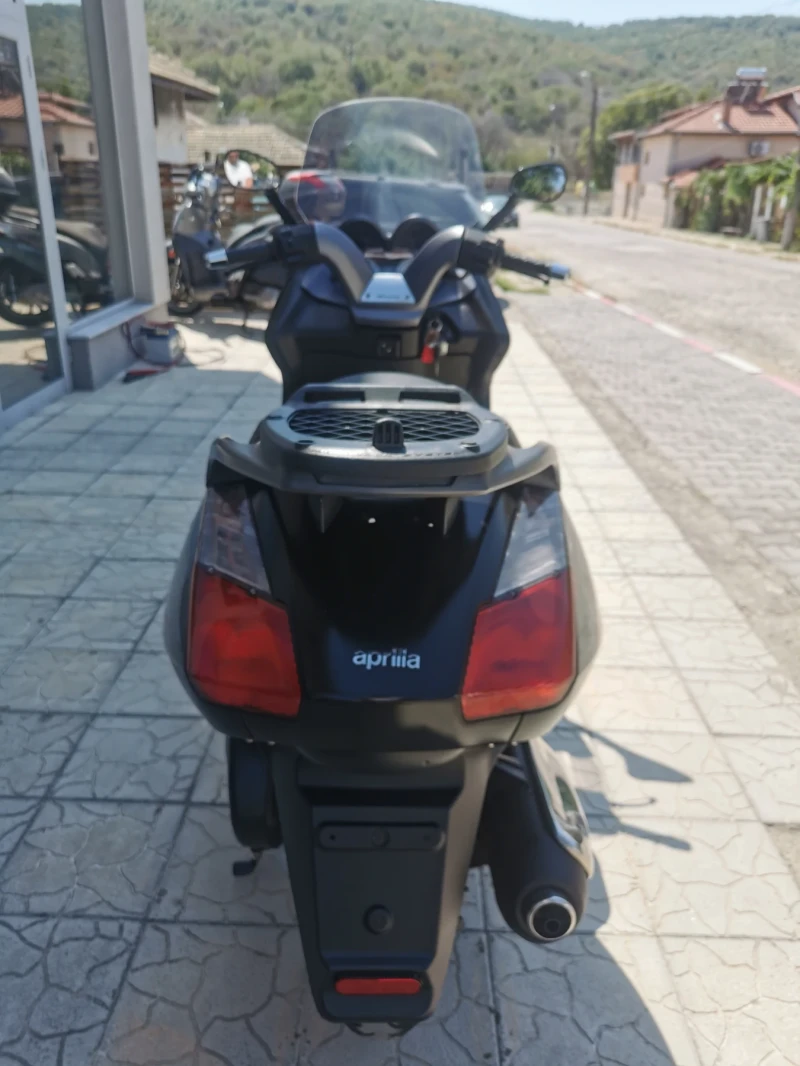 Aprilia Atlantic 300i Sport, снимка 6 - Мотоциклети и мототехника - 52366206