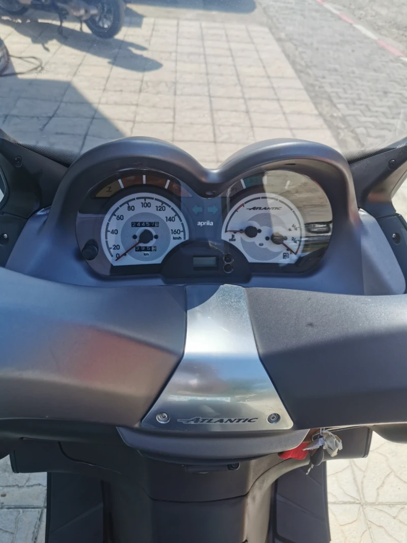 Aprilia Atlantic 300i Sport, снимка 9 - Мотоциклети и мототехника - 52366206