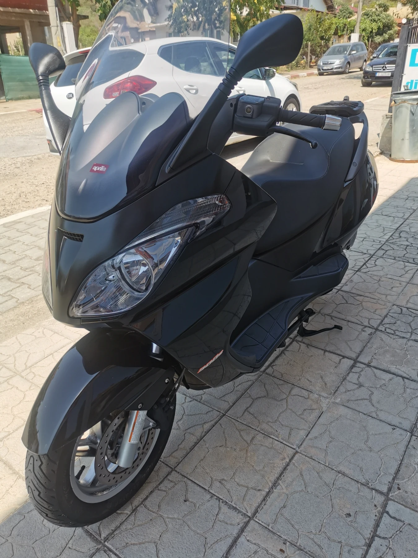 Aprilia Atlantic 300i Sport - изображение 4