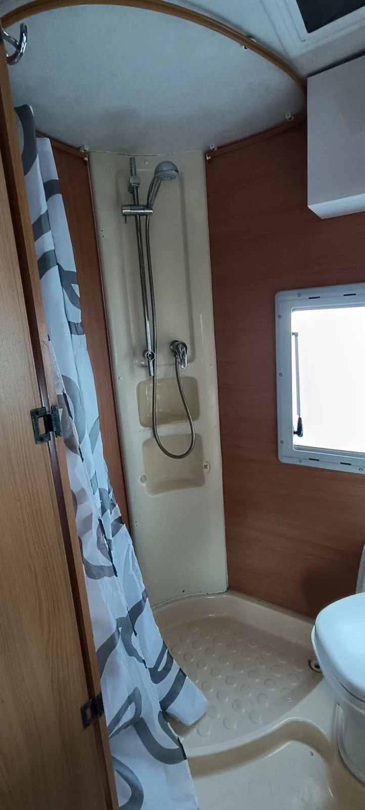 Кемпер Miller, снимка 9 - Каравани и кемпери - 53758330