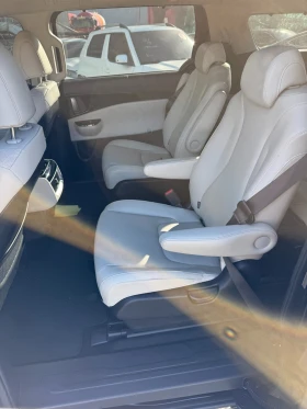 Kia Carnival 2.2 CRDI - OЧАКВАН ВНОС, снимка 6