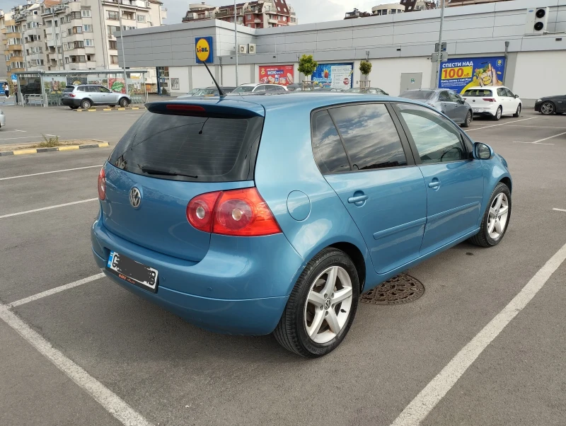 VW Golf, снимка 4 - Автомобили и джипове - 47341695