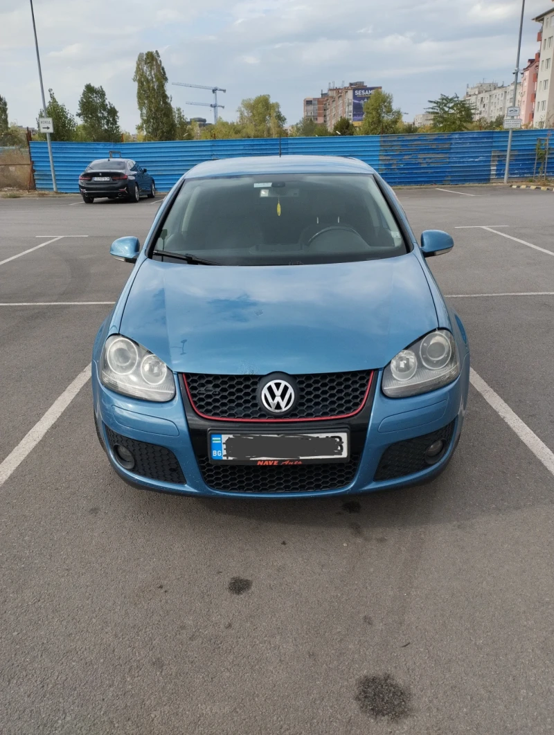 VW Golf, снимка 1 - Автомобили и джипове - 47341695