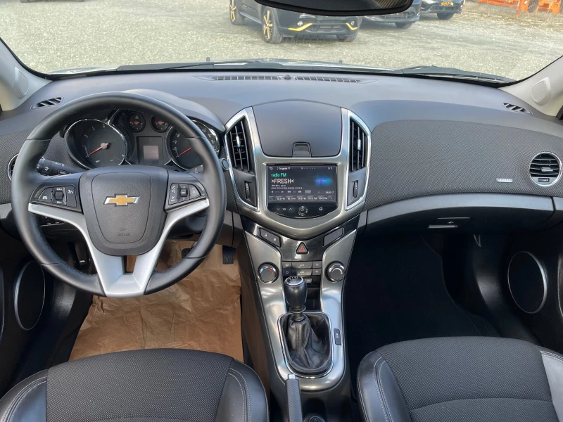 Chevrolet Cruze 1.8 FACELIFT ШВЕЙЦАРИЯ, снимка 6 - Автомобили и джипове - 48636311