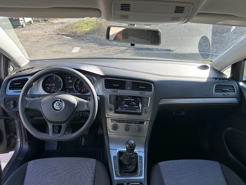 VW Golf 1.6TDI, снимка 6 - Автомобили и джипове - 48895473