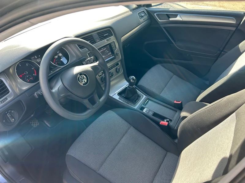 VW Golf 1.6TDI, снимка 7 - Автомобили и джипове - 48895473