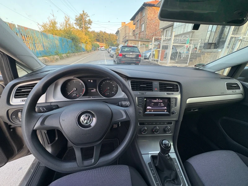 VW Golf 1.6TDI, снимка 6 - Автомобили и джипове - 52568949