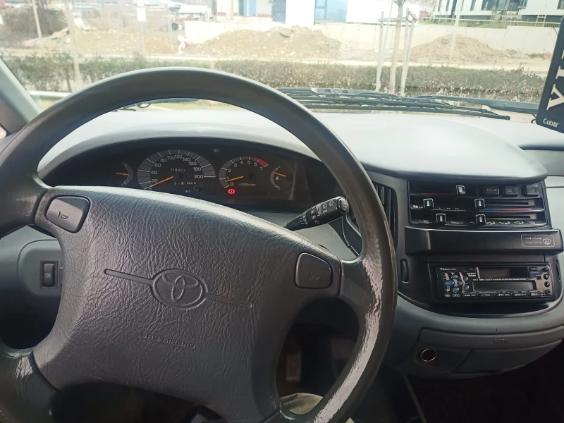 Toyota Previa 4x4, снимка 8 - Автомобили и джипове - 52395540