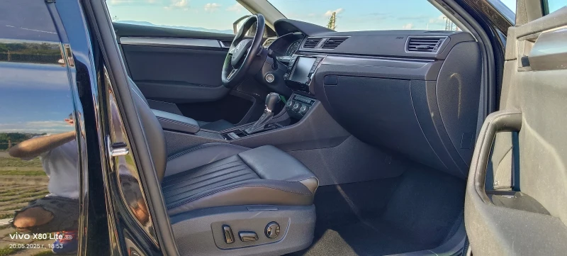 Skoda Superb 2.0 FSI 4x4, снимка 10 - Автомобили и джипове - 52551519