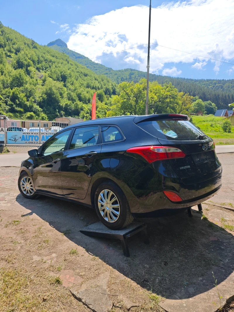 Hyundai I30 1.4CRDI 90кс, снимка 4 - Автомобили и джипове - 50847871