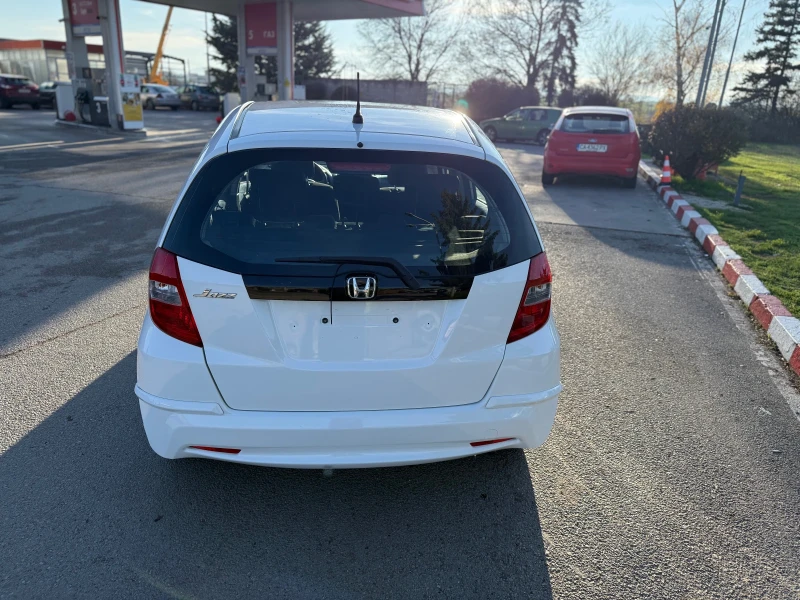Honda Jazz 1.2 газ, снимка 6 - Автомобили и джипове - 52521535