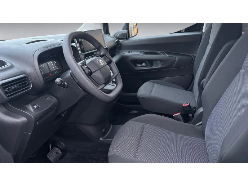 Toyota Proace City Proace City EV CrewCab, Месечна вноска от 365 лв., снимка 12 - Автомобили и джипове - 52705466