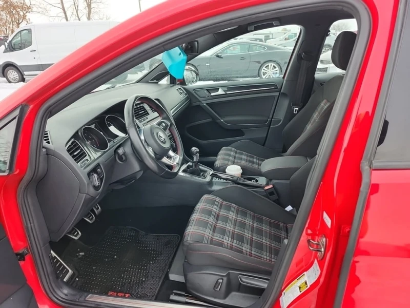 VW Golf * AUTOBAHN * CARFAX * ЦЕНА ДО БГ, снимка 5 - Автомобили и джипове - 52866388